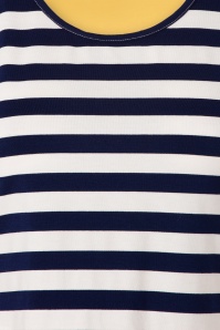 Banned Retro - Land Ahoy Crop T-Shirt Années 50 en Bleu Marine et Blanc 3