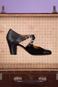 Topvintage Boutique Collection - 40s Days Away Leather Pumps in Black 2
