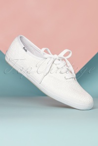 Keds - 50s Champion Daisy Embroidered Sneakers in White 4