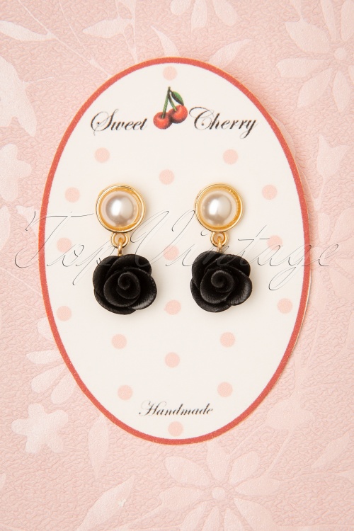 Sweet Cherry - 50s Pearl Rose Earrings in Black and Gold
