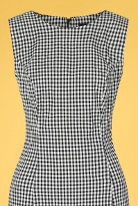 Hearts & Roses - 50s Gabrielle Gingham Wiggle Dress in Black and White 3
