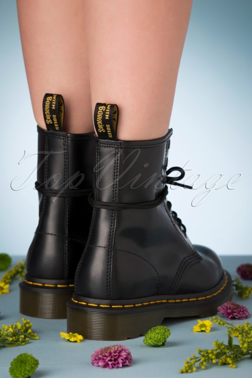 Dr. Martens - 1460 Smooth Ankle Boots in Black 5
