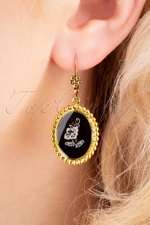 Urban Hippies - 50s Gold Plated Flower Earrings in Black