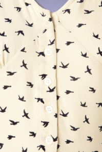 Pretty Vacant - Lexie Birds Swing Dress Années 60 en Crème  4