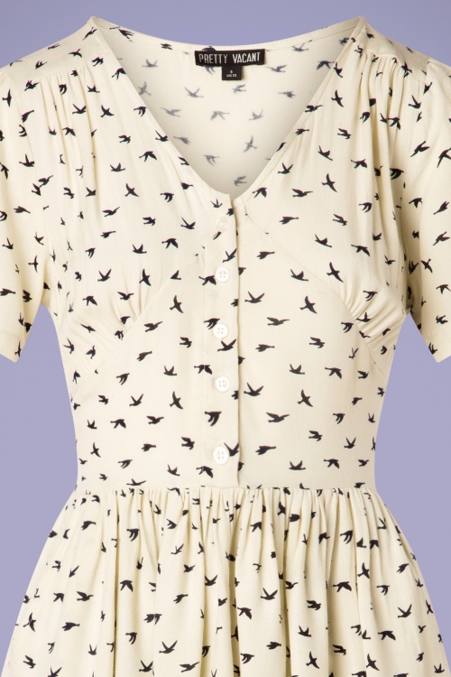 Pretty Vacant - 60s Lexie Birds Swing Dress in Cream 3