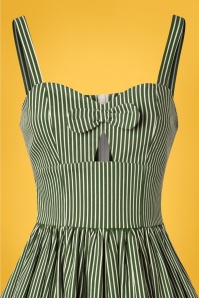 Banned Retro - Swing-Kleid mit Streifen und Schleifen in Grün 3
