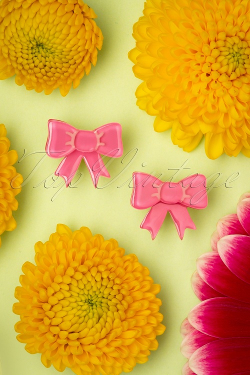 Erstwilder - 60s Ravishing Ribbons Earrings in Pink