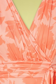 Vintage Chic for Topvintage - Jane swing jurk met bloemenmotief in koraal en roze 4
