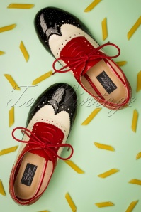 Lola Ramona ♥ Topvintage - 60s Penny Goes To Italy Brogue Flats in Black and Red 2