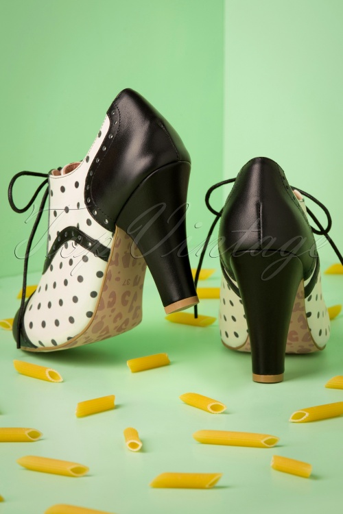 Lola Ramona ♥ Topvintage - June Verona Shoe Booties Annéees 50 en Noir et Blanc Cassé 5