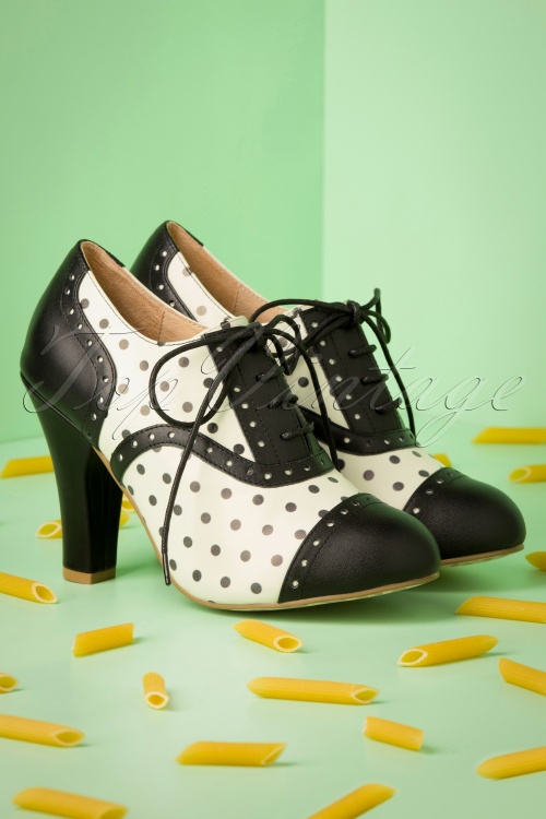Lola Ramona ♥ Topvintage - 50s June Verona Shoe Booties in Black and Off White 2