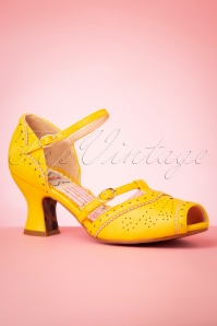 Bettie Page Shoes - Nicole peeptoe pumps in geel