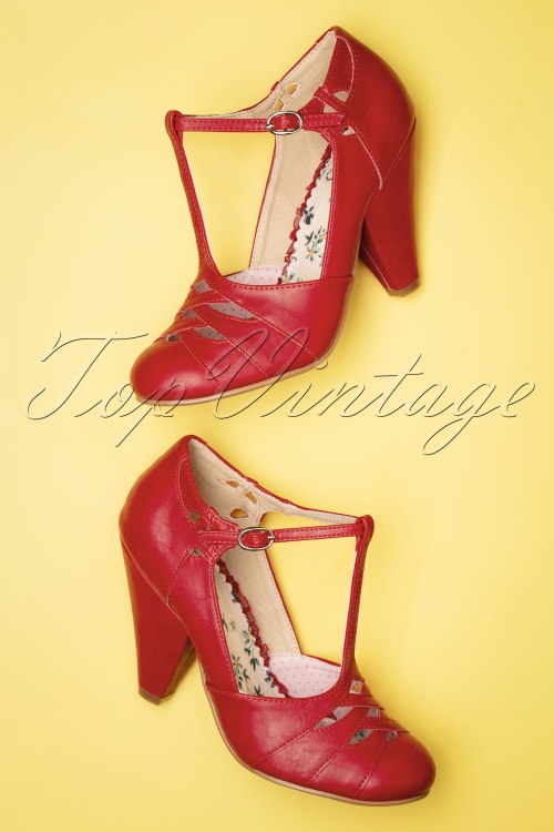 Bettie Page Shoes - 50s Laura T-Strap Pumps in Red