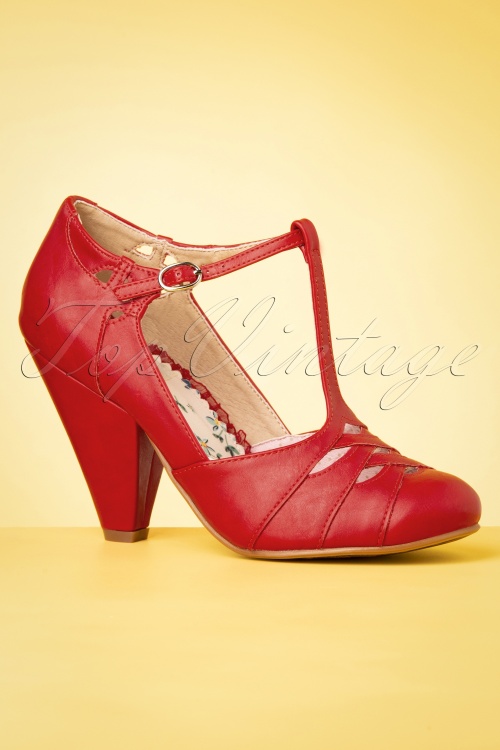 Bettie Page Shoes - 50s Laura T-Strap Pumps in Red 2
