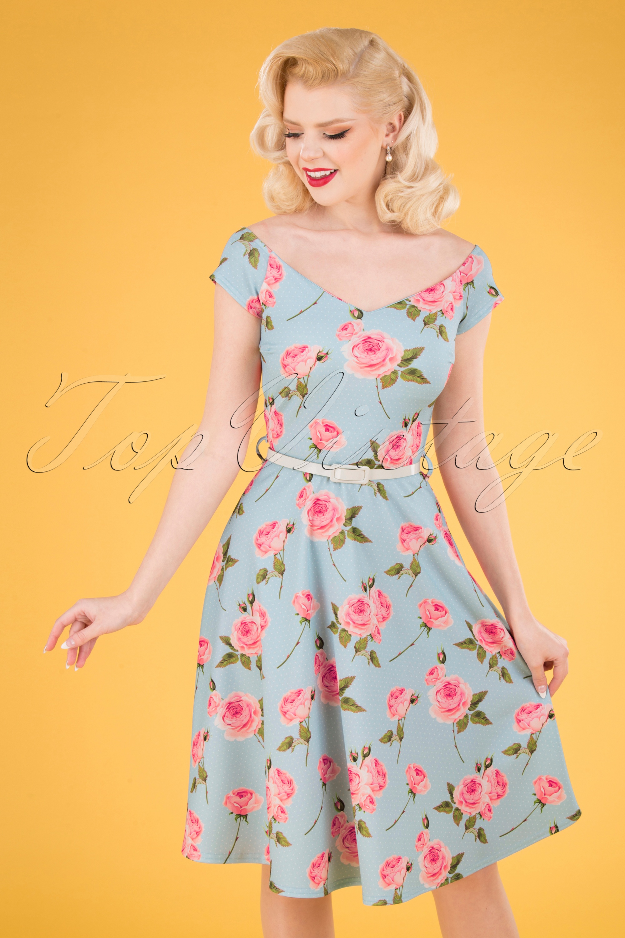 Vintage Chic for Topvintage 50s Merle Floral Dots Swing Dress in Pastel Blue Shop at Topvintage