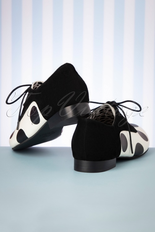 Lola Ramona - 60s Penny Polkadot Shoes in Black and White 5