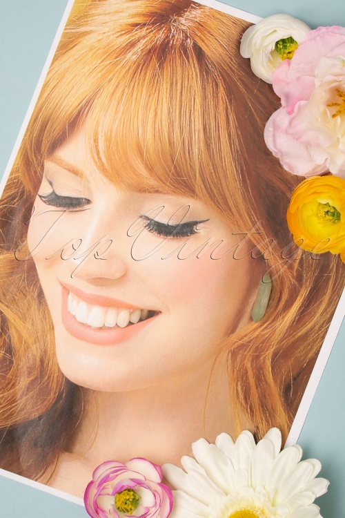 Splendette - TopVintage Exclusive ~ 50s Sorbet Fakelite Carved Hoop Earrings in Mint 2