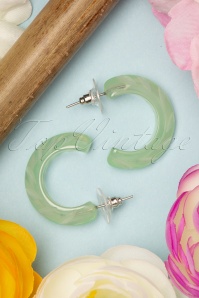Splendette - TopVintage Exclusive ~ 50s Sorbet Fakelite Carved Hoop Earrings in Mint