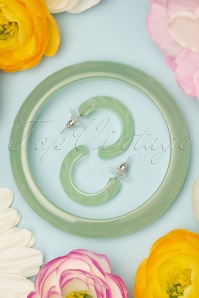 Splendette - TopVintage Exclusive ~ 50s Sorbet Fakelite Carved Hoop Earrings in Mint 4