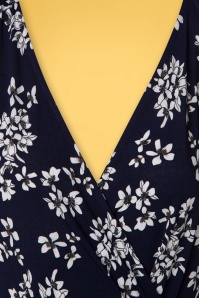 Smashed Lemon - Arya Floral Dress Années 60 en Bleu Marine et Blanc 4