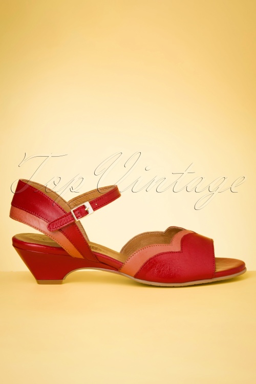La Veintinueve - 60s Janet Leather Low Heel Sandals in Red and Coral 3