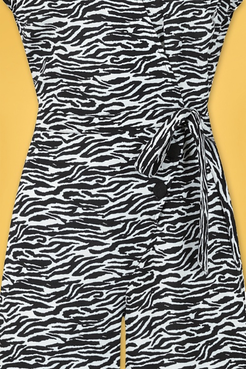 Collectif Clothing - Jodie Zebra Jumpsuit Années 70 en Noir et Blanc 4