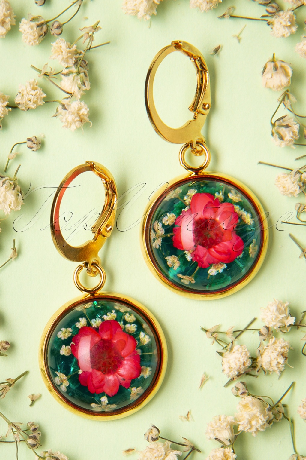 70s Goldplated Dried Flower Earrings in Red