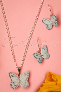 Hop Skip And Flutter - Butterfly Sterling Silver Necklace Années 60 en Bleu Ciel 3