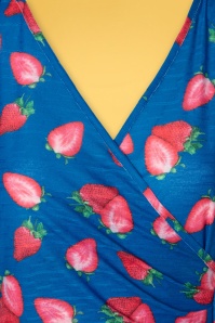 Smashed Lemon - Verona Strawberry Pencil Dress Années 60 en Bleu de Cobalt 4