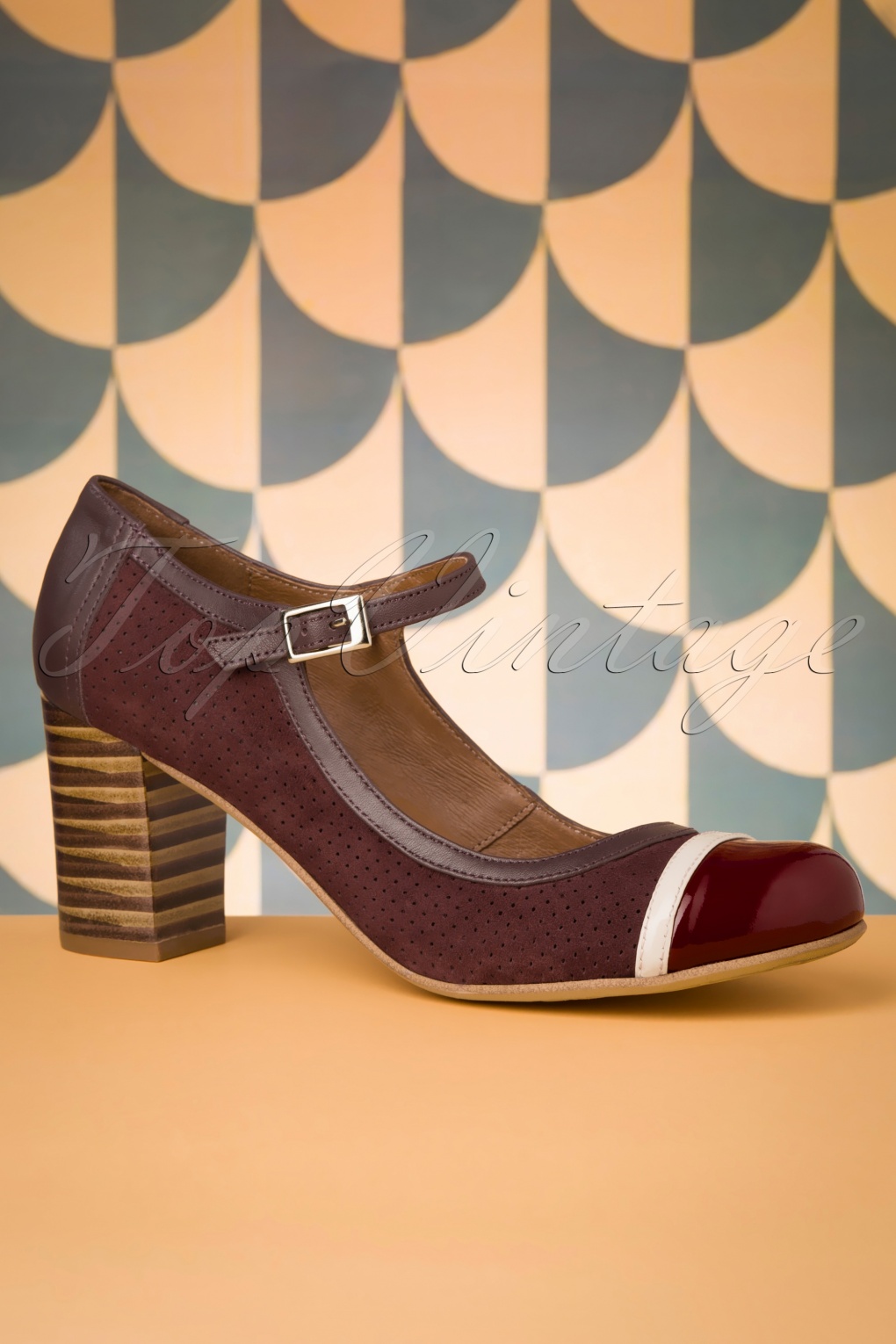 leather mary jane pumps