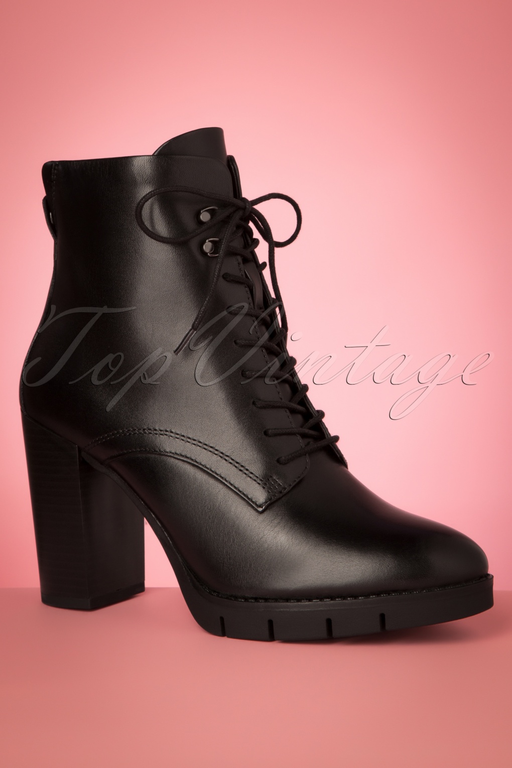 womens leather lace up bootie