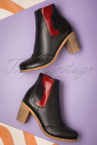 Banned Retro - 70s Keenak Face Boots in Black 2
