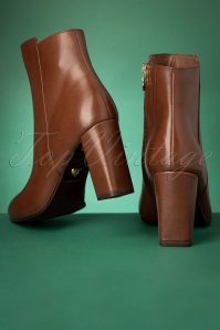 Tamaris - 50s Heart Sole Leather Ankle Booties in Brandy 5