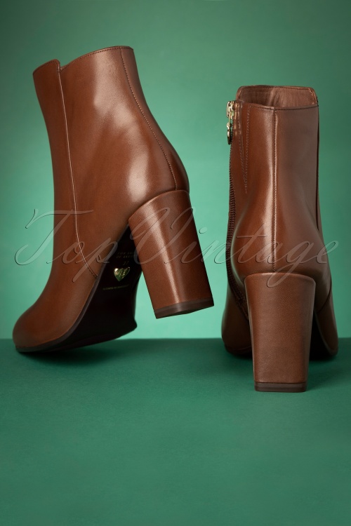 Tamaris - 50s Heart Sole Leather Ankle Booties in Brandy 5