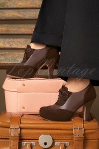 Lola Ramona ♥ Topvintage - 40s Angie On Track Shoe Booties in Chocolate Brown  2