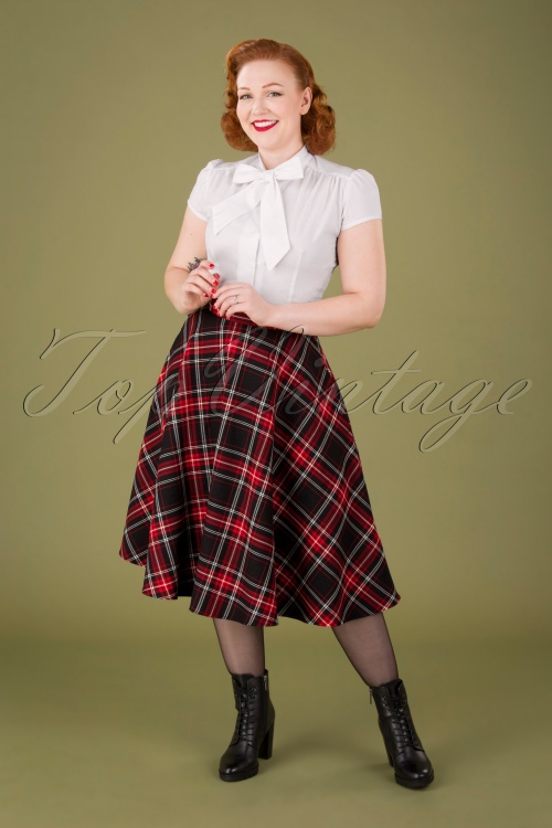 Bunny - 50s Islay Tartan Swing Skirt in Black and Red 3