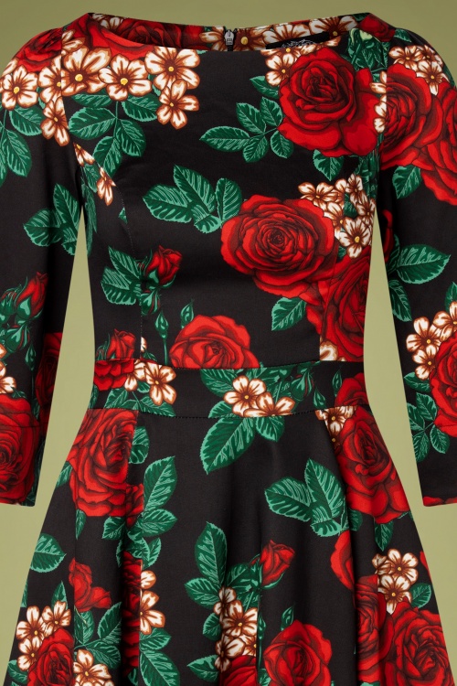 Hearts & Roses - Anne Marie Swing-Kleid mit Blumenmuster in Schwarz 4