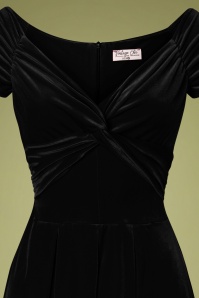Vintage Chic for Topvintage - 50s Trissie Twisted Velvet Swing Dress in Black 4