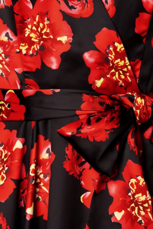 Hearts & Roses - Julia Poppy Swing Dress Années 50 en Noir et Rouge 5