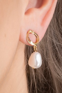 Day&Eve by Go Dutch Label - 50s Pearl Earrings in Ivory and Gold