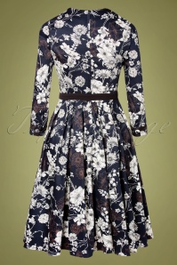 Miss Candyfloss - Pabla-Lee Swing-Kleid mit Blumenmuster in Marineblau 6
