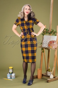 Collectif ♥ Topvintage - Caterina Library geruite pencil jurk in mosterdgeel 2