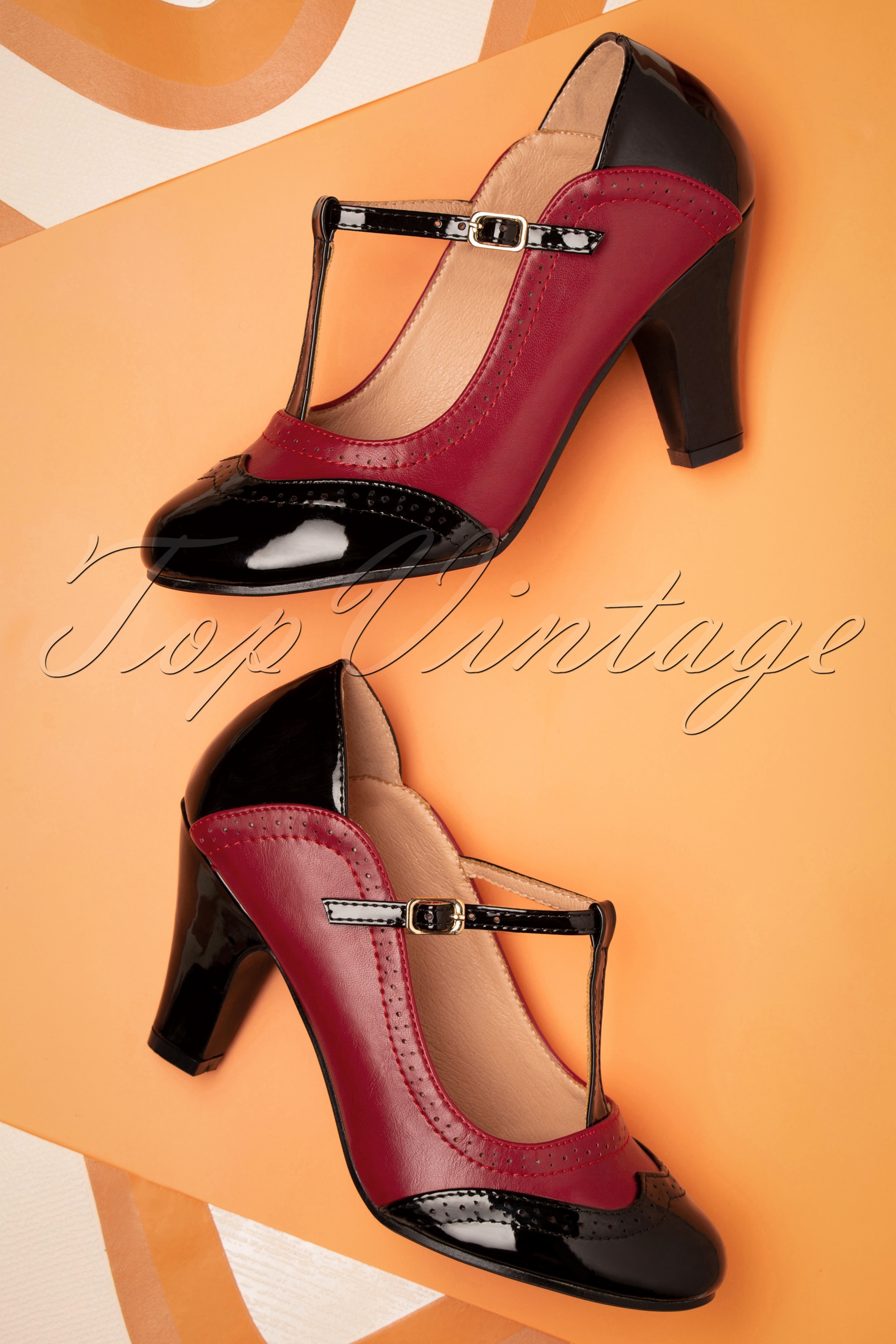 Banned Retro - Diva Blues t-strap pumps in zwart en bordeaux 3