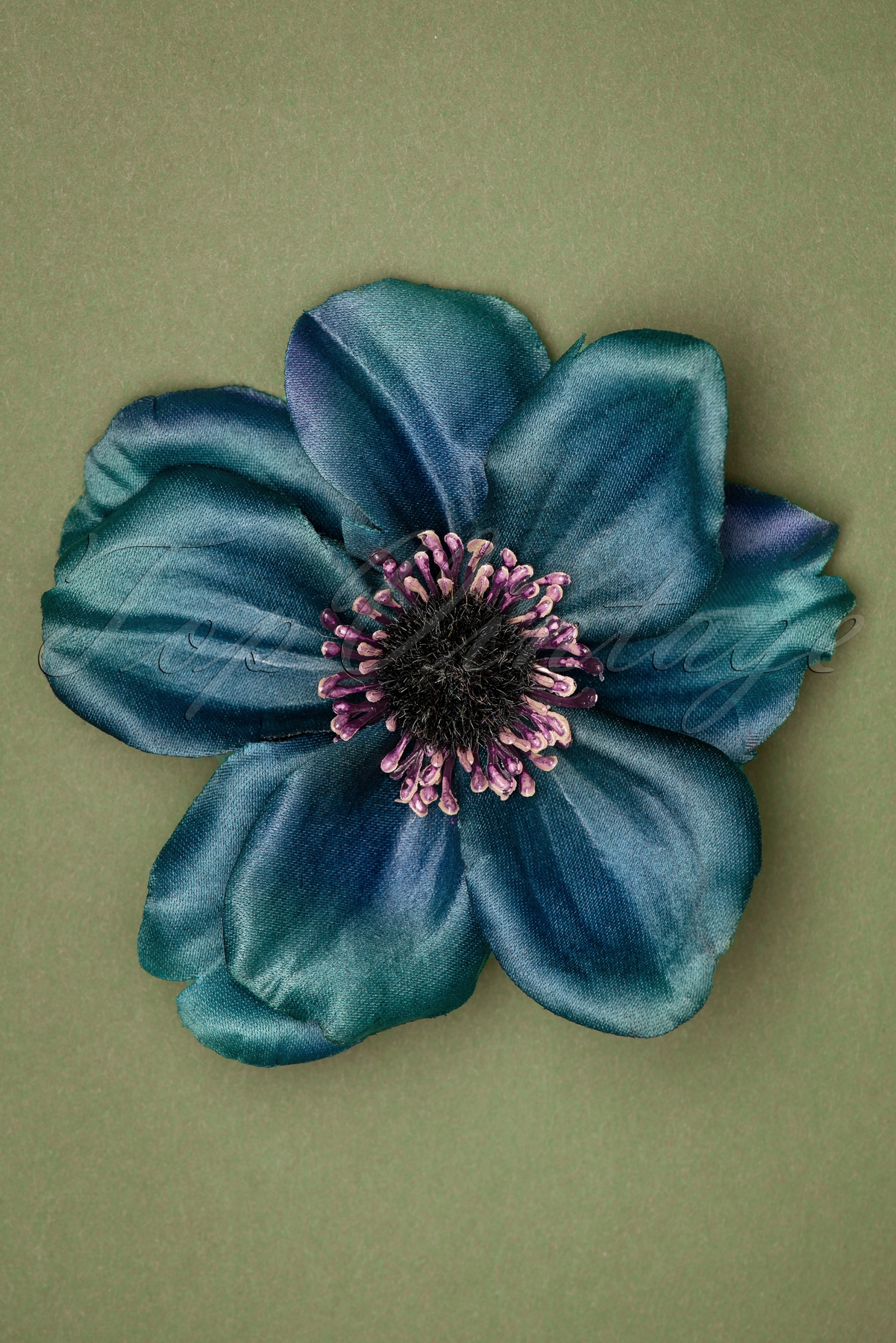 Lady Luck's Boutique - Lovely Anemone Hhaarclip in teal 2