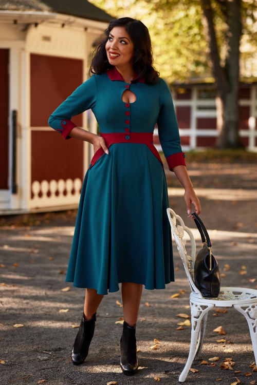 Miss Candyfloss - Modesty Bo Swing-Kleid in Petrol und Rot