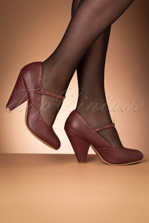 Bettie Page Shoes - 50s Elanor Pumps in Burgundy 3