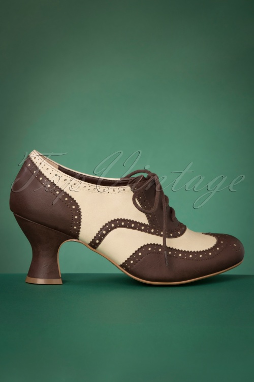 Bettie Page Shoes - Patricia Oxford veterschoentjes in bruin en crème 4
