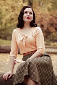 Banned Retro - 50s Belle Bow Pointelle Top in Beige