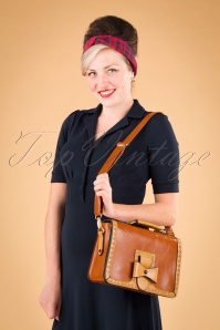 Banned Retro - 50s Scandal Office Handbag in Camel and Cognac 2