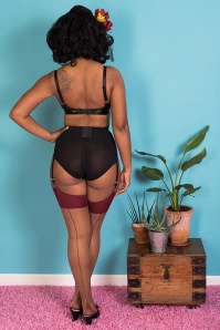 What Katie Did - 40s Retro Seamed Stockings in Nutmeg Claret Glamour